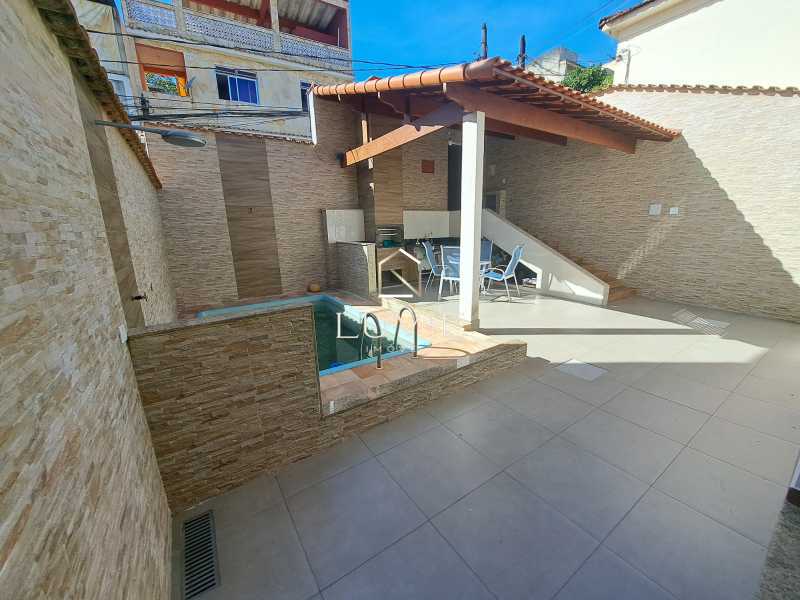 e8cc432d-df37-482f-adad-daff0e - 26