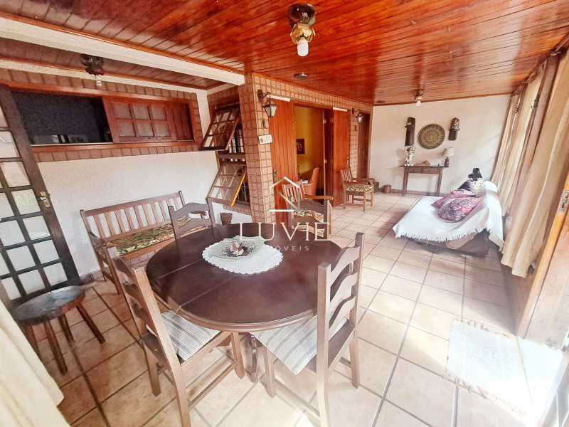 0a3a235c-9b07-4774-b2a7-b9bdb6 - 3