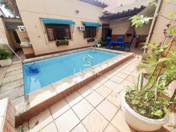 Imperdível - Casa de Condomínio com 2 Quartos à venda, 250m² - Taquara - LVCN20003