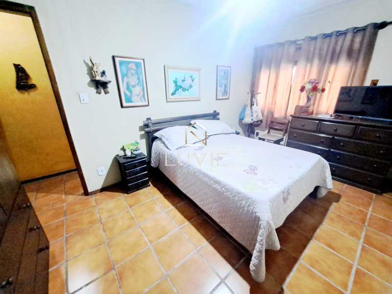 96d69d61-8abc-45cd-a68f-94b1fd - 12