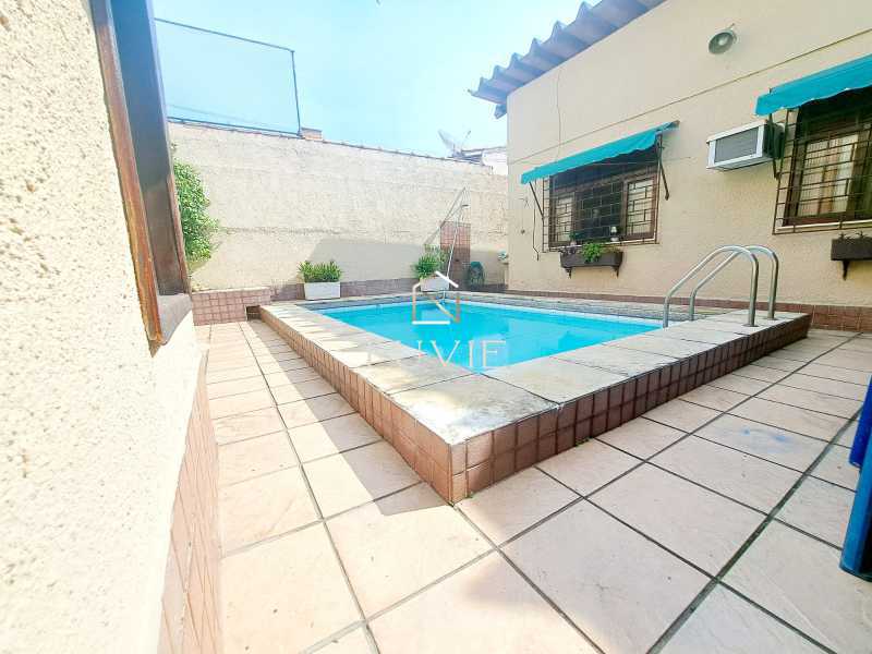 956f2534-95c3-48b5-b06b-f17c3d - 20