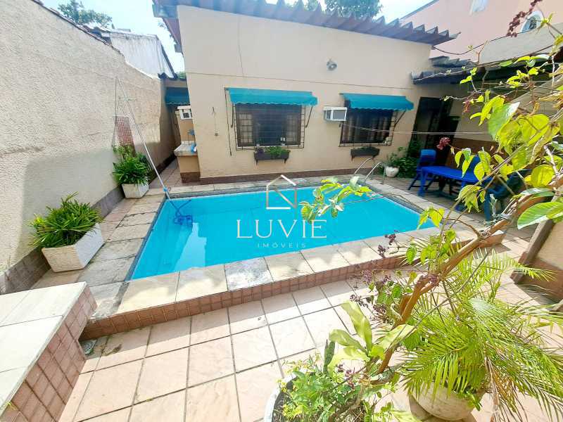 f8214939-2adf-4fff-abce-84f9e9 - 24