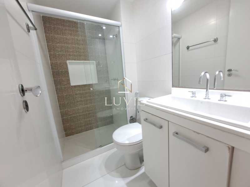 121e3941-8702-48d0-b2ee-0ad4f0 - 13