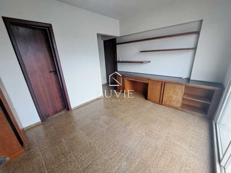 b2ffe21d-419f-4318-9bea-48fbbc - 22