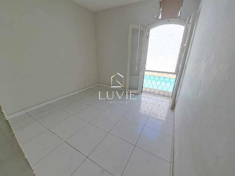 Conheça 25a8cc08-68a7-4f54-9033-bb2968 do imóvel - Excelente Casa Linear de Condomínio 3 Quartos com terreno e Piscina Anil. - LVCN40004 - 11 25a8cc08-68a7-4f54-9033-bb2968 - 11