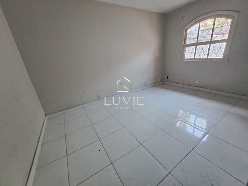 Conheça 661ec7b3-1770-4b85-af4f-13f42a do imóvel - Excelente Casa Linear de Condomínio 3 Quartos com terreno e Piscina Anil. - LVCN40004 - 13 661ec7b3-1770-4b85-af4f-13f42a - 13