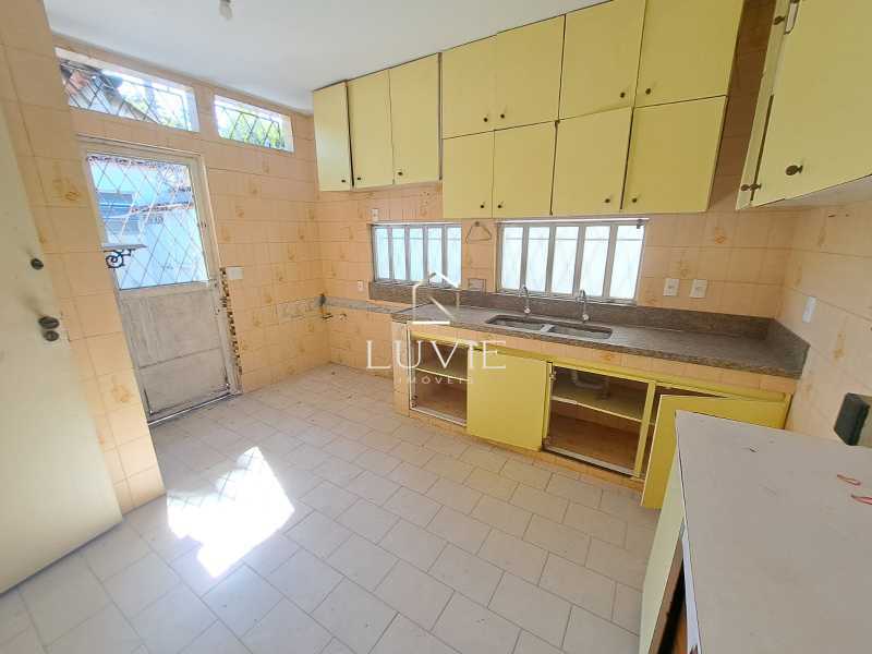 Conheça dbd0296e-2bd8-4357-8957-8c3393 do imóvel - Excelente Casa Linear de Condomínio 3 Quartos com terreno e Piscina Anil. - LVCN40004 - 20 dbd0296e-2bd8-4357-8957-8c3393 - 20