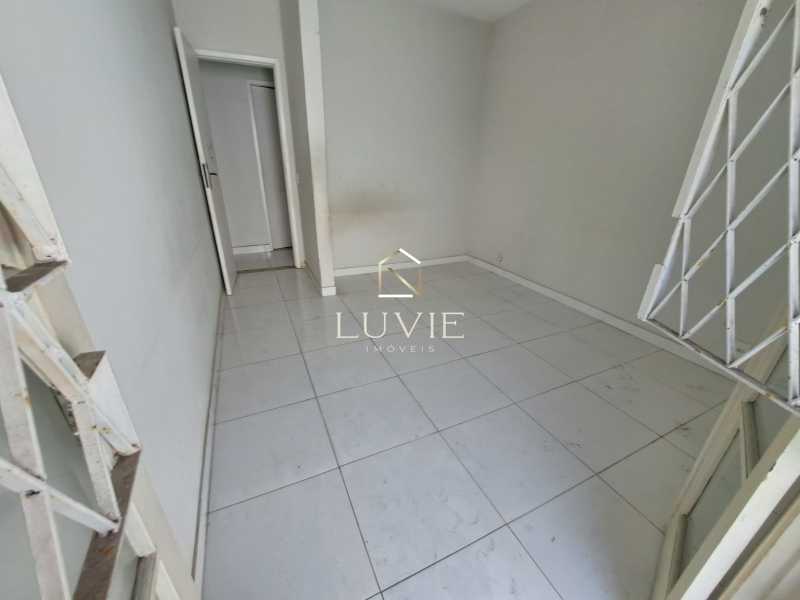 Conheça e37f47cf-d4e6-4c1d-b62f-adf11f do imóvel - Excelente Casa Linear de Condomínio 3 Quartos com terreno e Piscina Anil. - LVCN40004 - 22 e37f47cf-d4e6-4c1d-b62f-adf11f - 22