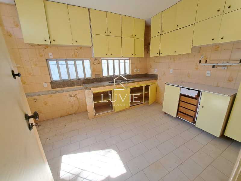 Conheça e80ae955-fcac-420f-9c5b-5d96df do imóvel - Excelente Casa Linear de Condomínio 3 Quartos com terreno e Piscina Anil. - LVCN40004 - 24 e80ae955-fcac-420f-9c5b-5d96df - 24