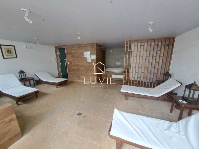 ad9b2bae-1ccd-4423-824f-62f924 - 21