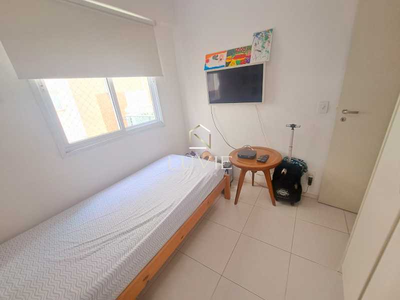 ee25f567-a833-451d-8084-ebf1db - 13