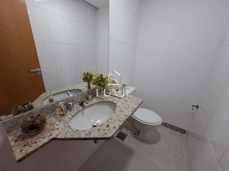 240edbdf-6db4-4820-a74f-8641de - 6