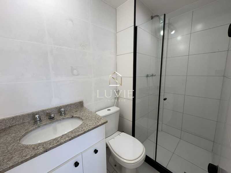 8d9df875-0132-476d-88b1-8a4c24 - 6