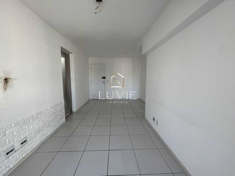 b2e970db-03d8-4799-a1ab-e9bb83 - 4