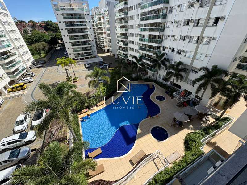 fe4743e8-8b8f-4f5f-8021-d04d75 - 13