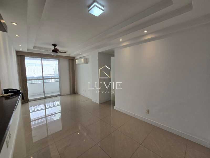 93c3fa23-967f-4044-9bd7-bcd6fc - 2