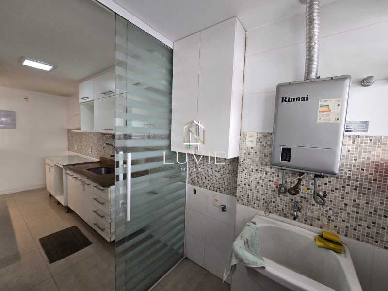 c908a07a-4b3a-4c9b-8038-6cf150 - 18