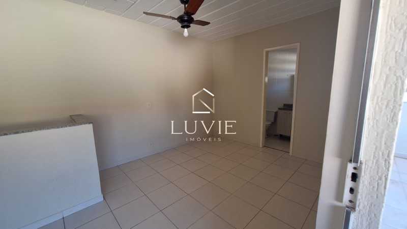 Conheça 6cdb646b-f010-4eb5-b4c2-2e624a do imóvel - Casa em Condomínio à venda Rua Oswaldo Lussac, Taquara, Rio de Janeiro - R$ 300.000 - LVCN20005 - 14 6cdb646b-f010-4eb5-b4c2-2e624a - 14