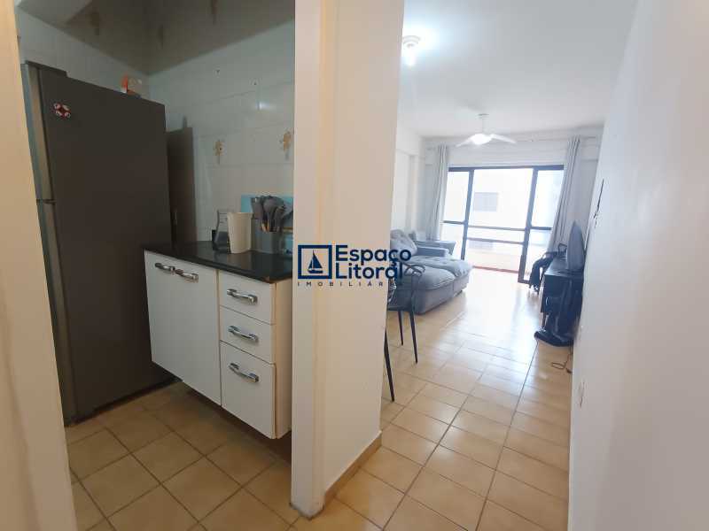 Apartamento com 3 dormitórios - 4
