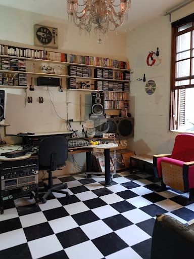 Conheça photos do imóvel - Casa à venda Rua Ipiranga, Laranjeiras, Rio de Janeiro - R$ 2.600.000 - 249 - 15 photos - 15