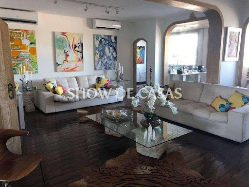 photos - 2