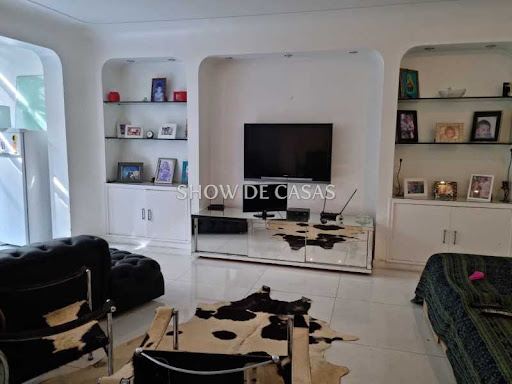 photos - 8