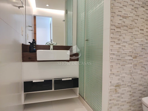 photos - 9
