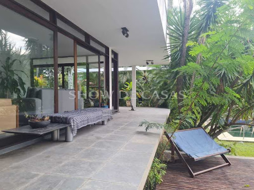 photos - 2