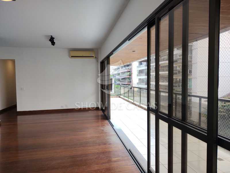 WhatsApp Image 2025-10-18 at 1 - 5