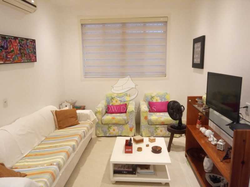 WhatsApp Image 2025-10-01 at 1 - 3