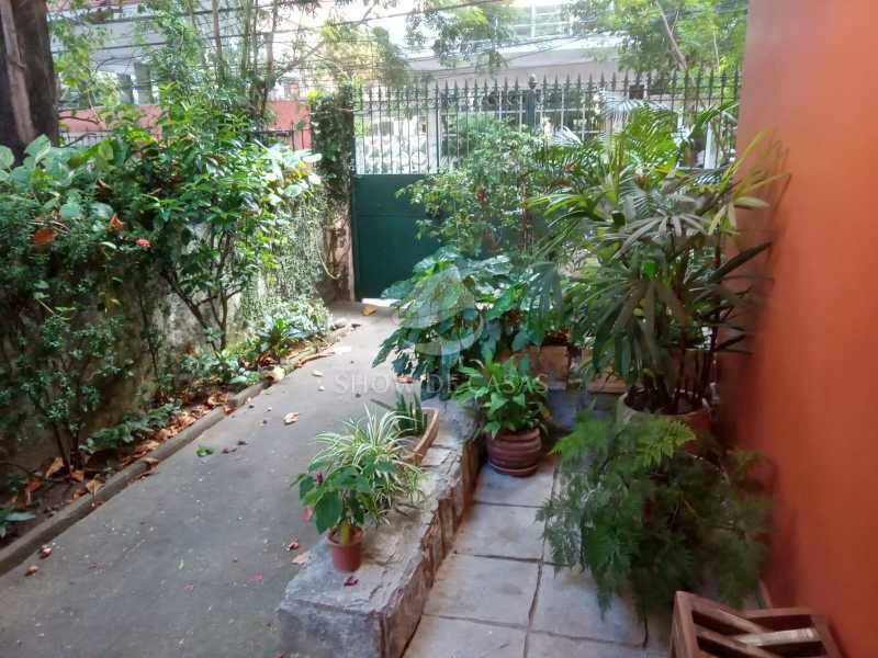 WhatsApp Image 2025-10-01 at 1 - 18