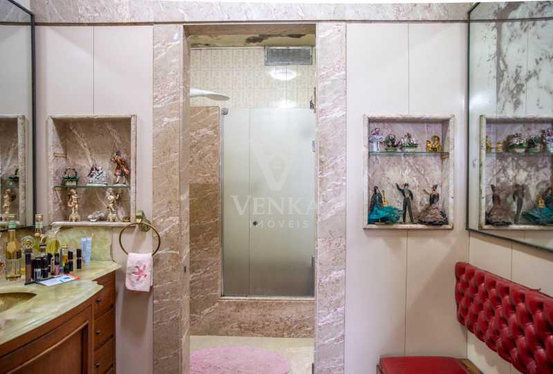 300fab5a-767e-4748-9b12-93ca49 - 15