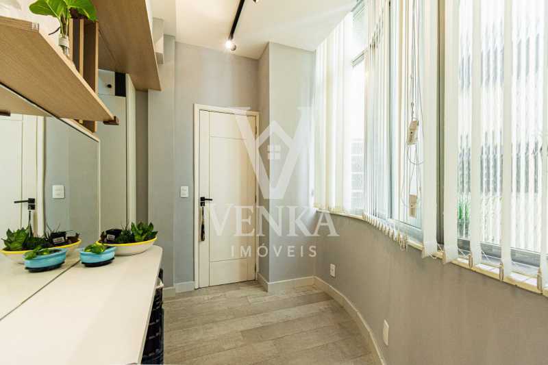 a2207791-aebe-4c98-ba5e-88c2bf - 24