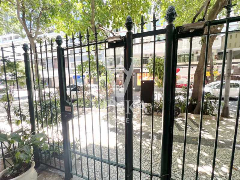 6e233846-7183-48b9-8251-f7765a - 21