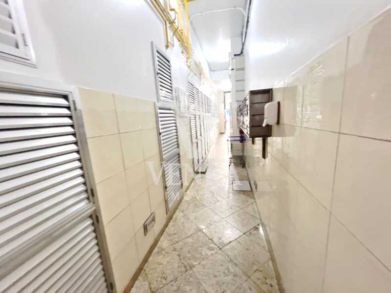 a5d84b9a-4c4d-40a4-84a8-aaed2e - 17