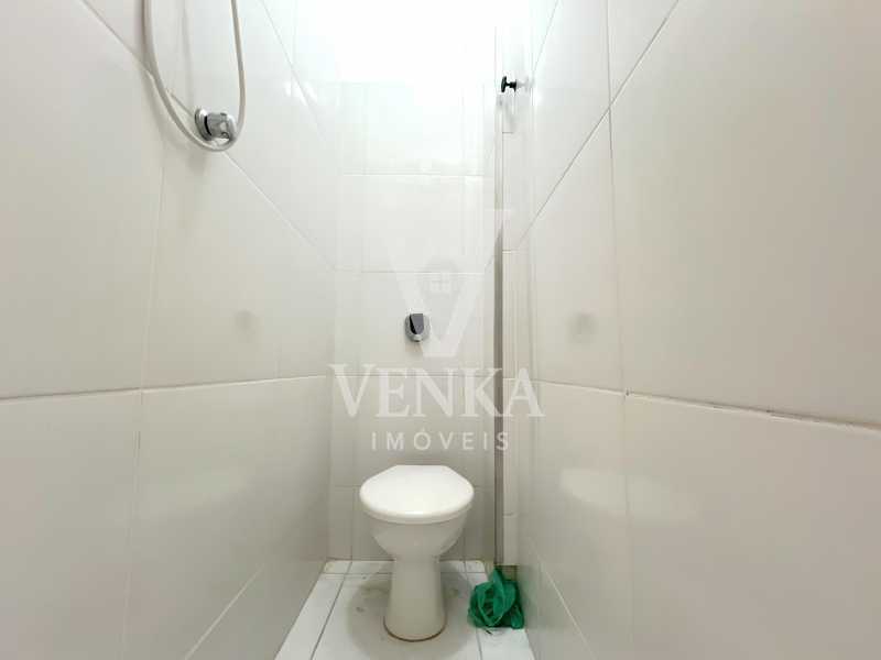 Banheiro de serviço - 16