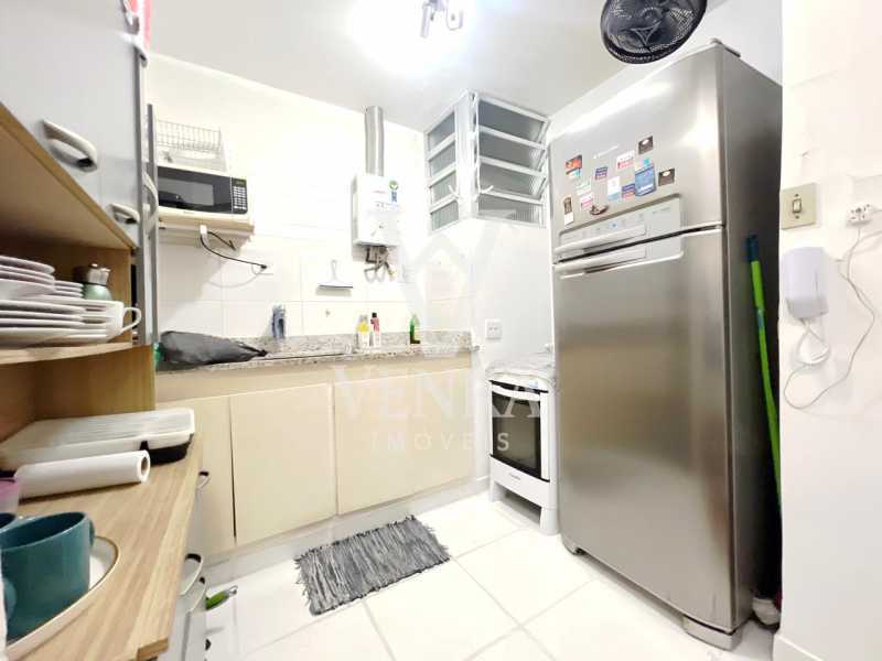 c4d40e91-5ee9-49ae-909e-1b7408 - 16