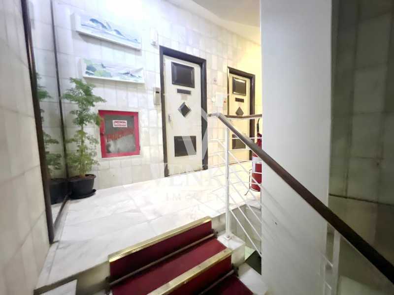 d7f01125-ea85-4878-8c37-6691f0 - 21