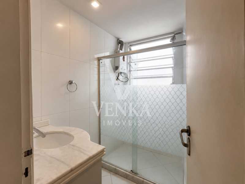 Conheça 02_banheiro_suite do imóvel - Cobertura à venda Rua Belfort Roxo,Rio de Janeiro,RJ Copacabana - R$ 1.590.000 - VKCO30007 - 12 02_banheiro_suite - 12