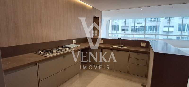 b028e18b-3581-427f-bb61-83c204 - 10