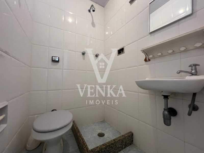 Banheiro de serviço - 24