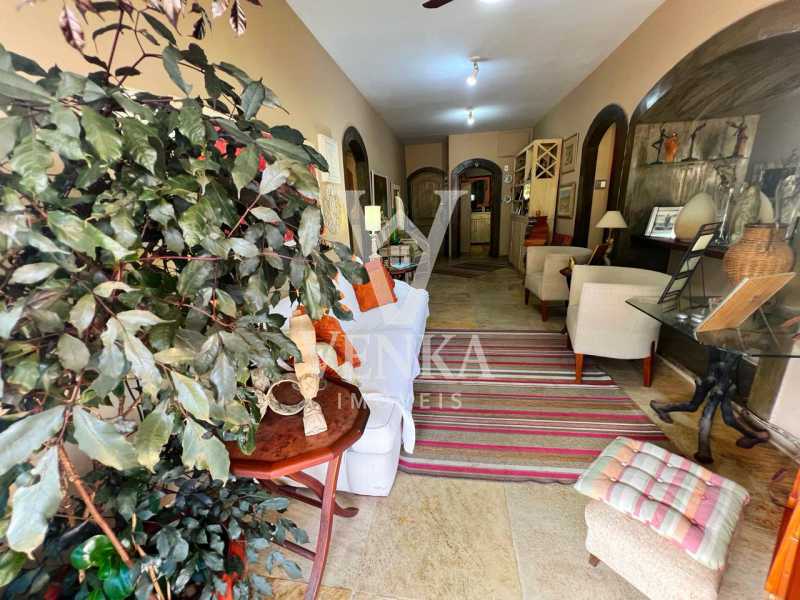 a12b059f-f3bf-44a0-ac3f-492de4 - 29