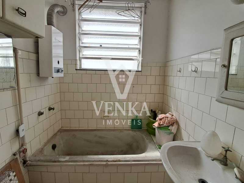 040b4833-8653-4104-afb4-5a87c4 - 23