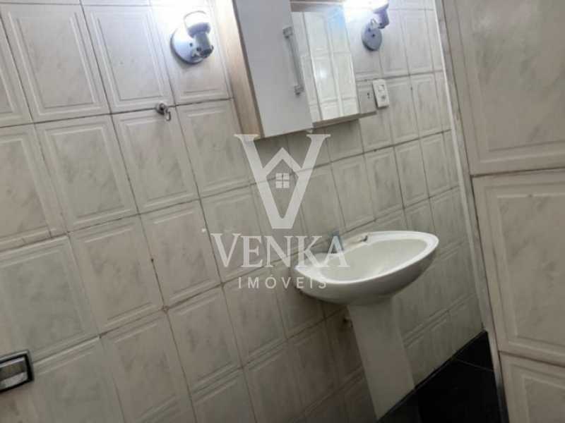 b8b75502-ec32-4272-8ba6-f353d5 - 7