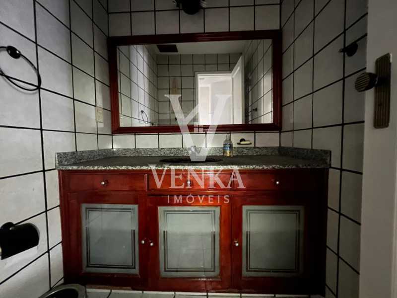 69ad36fa-82ad-4bb2-8c2d-2f92a0 - 24