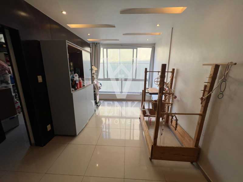Sala 1o Andar - 18