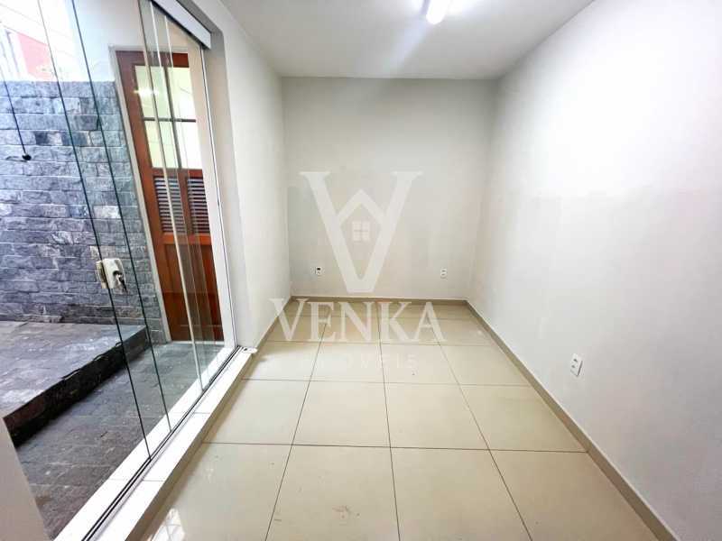 7 Quarto _ Varanda. - 10