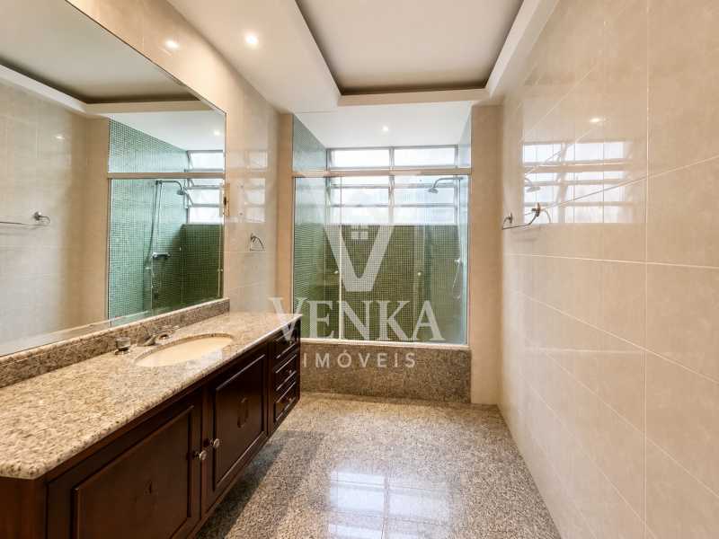 Conheça 03_banheiro_mosaico_verde do imóvel - Apartamento à venda Rua Sá Ferreira,Rio de Janeiro,RJ Copacabana - R$ 2.190.000 - VKAP40117 - 17 03_banheiro_mosaico_verde - 17