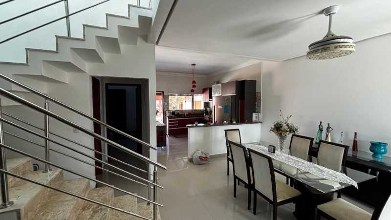 8ab38f5f-6583-48ed-a567-c948e2 - 8