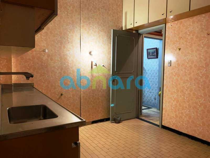 afd6a744-f603-4fe2-b090-5f6a86 - 7